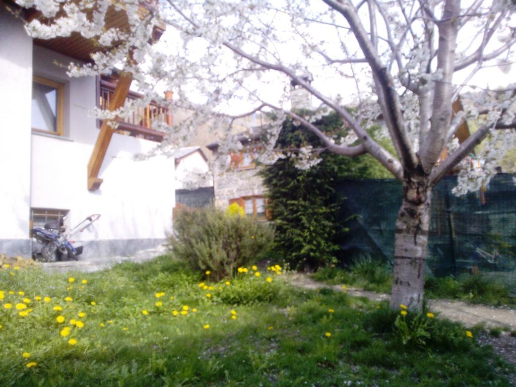 Casa Adriana Lägenhet Saint-Vincent Exteriör bild
